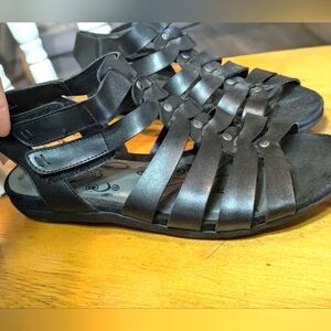 Black sandals from Baretraps